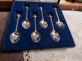 6 silver plated 1976 jubilee spoons