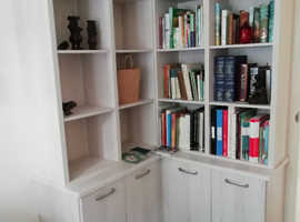 Stylish corner bookcase unit