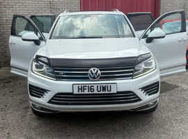 Volkswagen Touareg, 2016 (16) White Estate, Automatic Diesel, 93,843 miles