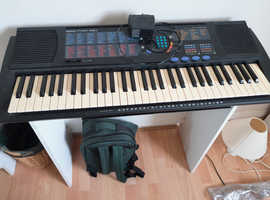 Used Yamaha PSR180 Electric Keyboard 61 Keys 100 Voices And Styles Sound Effects