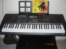 CASIO CT-X5000 KEYBOARD TOP OF THE RANGE WITH EXTRAS