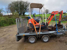 Kubota 1.5 ton digger. Low hours