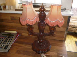Vintage mahognay twin lamp table lamp