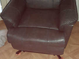 Second hand deals recliners near me