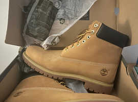 FREE NEW TIMBERLAND BOOTS DIFF SIZES