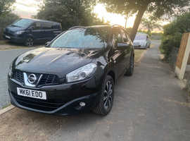 Nissan Qashqai, 2011 (61) Black Hatchback, Manual Diesel, 94,000 miles
