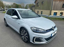 Volkswagen Golf, 2017 (67) Silver Hatchback, Semi auto Petrol Hybrid, 136,971 miles
