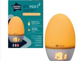 Tommee Tippee GroEgg2 Digital Room Thermometer with Colour Changing LED Light...