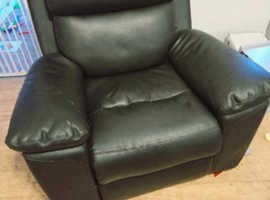 Manual Black Recliner - FREE.