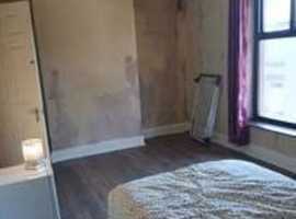 large bedroom to rent rochdale