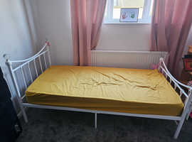 Girls single bed