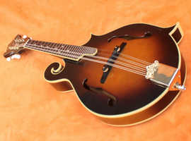 Aria F Style Mandolin, Plays great, Sounds Really Nice, comes with Morgan Monroe Case!