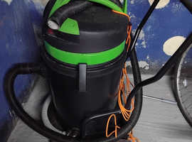 Ipc wet and dry vacuum