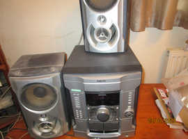 MUSIC CENTRE  TAPE AND CD