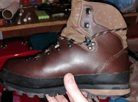 Altberg boots for sale