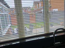 Cream wood Venetian blind