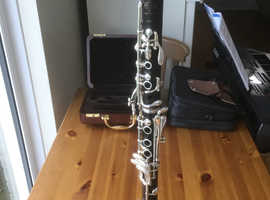 CLARINET   BUFFET CRAMPON E13.  Bb