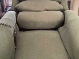 Recliner chair