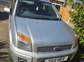 Ford Fusion, 2011 (11) Silver Hatchback, Manual Petrol, 74,000 miles