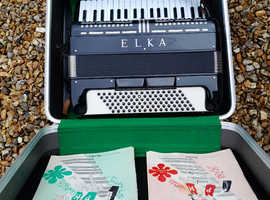 Elka 96 Bass 4 voice choir accordian