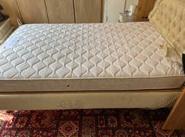 Adjustable bed for