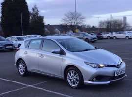 Toyota Auris, 2016 (66) Silver Hatchback, Manual Petrol, 67,582 miles