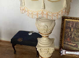 Lamp with pillar style base
