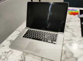MacBook pro 15.4 inch