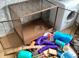Little zoo venturer cage WITH LOTS OF EXTRAS!