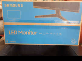 Samsung Monitor 24" new boxed