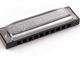 Hohner Blues Bender in D Brand new with hard case
