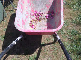 Wheel barrow