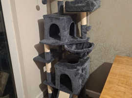 Cat tree