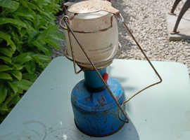 SMALL CAMPING GAS LIGHT.