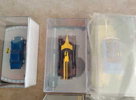 Model car and figures of batman