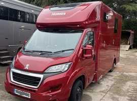 Peugeot Boxer 2 Stall Horsebox