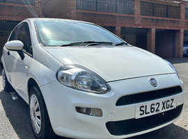 Fiat Punto, 2012 (62) White Hatchback, Manual Petrol, 87,884 miles