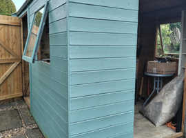 SHED COMBI 10x 8ft As new.