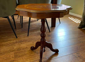Mid Century Round Italian Tripod Table Antique Style 1960,s floral inlay