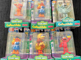Collectible Sesame Street Figures x 6