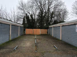 Wider garages to rent: Woodhouse Road (r/o 20) North Finchley London, N12 0RG