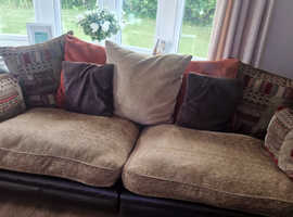 4 seater settee and arm chair