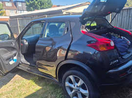 Nissan Juke, 2011 (11) Brown Hatchback, Manual Petrol, 100,570 miles