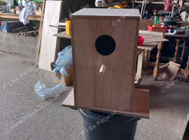 Parrot nest box new