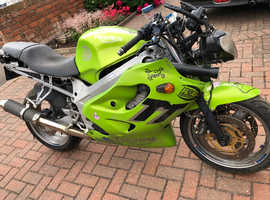Triumph TT600 2001 Track Bike Project spares or repair V5 HPI delivery service