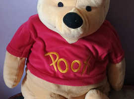 Disney large plush Winnie the pooh £10