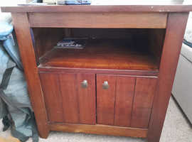 Free x 2 Bedside cabinets