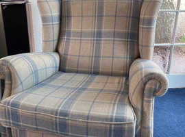 LAURA ASHLEY RECLINING CHAIR