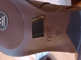 Womens brand-new boots