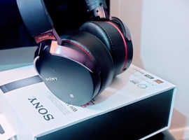 Sony MDR-XB650BT On-Ear Wireless Headphones in Black